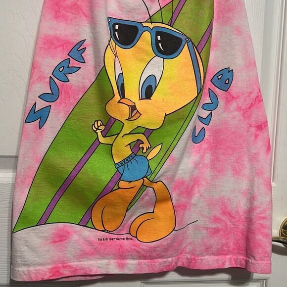 🔥 True Vintage 1997 LOONEY TUNES “TWEETY” Pink Tie-Dye Tank Top CoverUp - OSFA - Picture 2 of 9